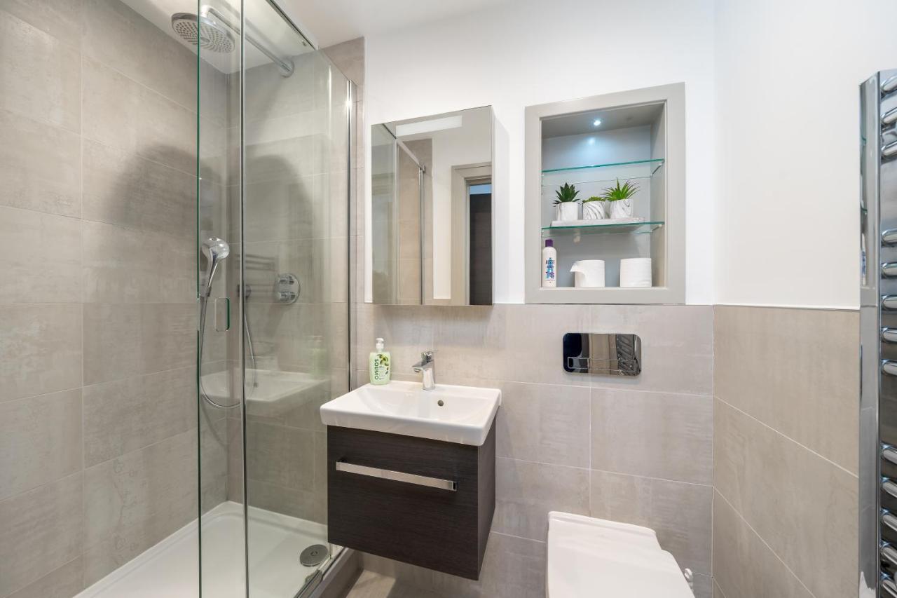 Modern London City Apartment - Victoria Line מראה חיצוני תמונה