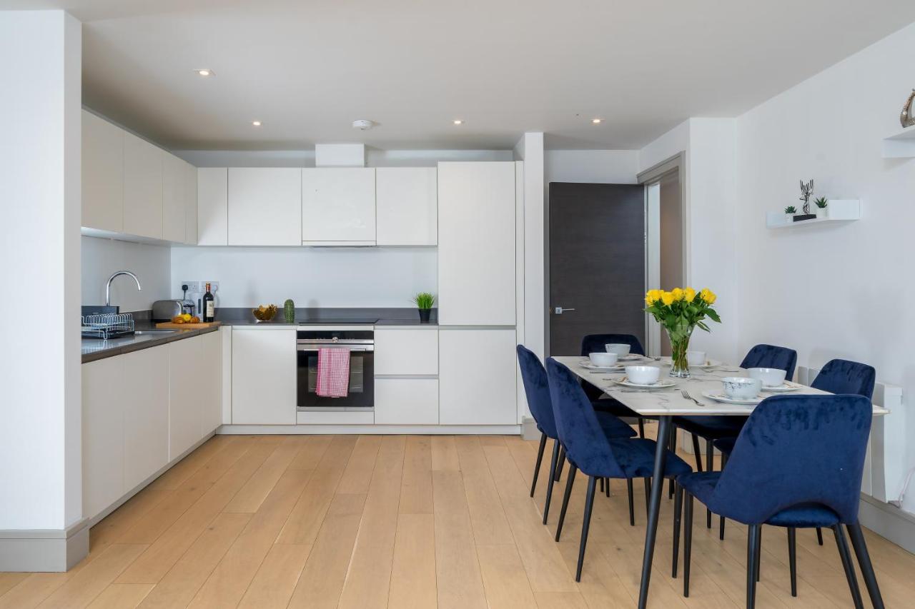 Modern London City Apartment - Victoria Line מראה חיצוני תמונה