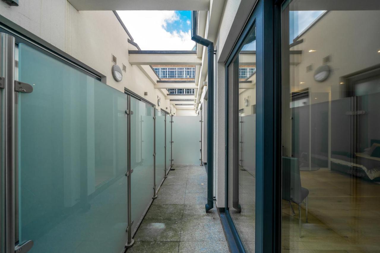 Modern London City Apartment - Victoria Line מראה חיצוני תמונה