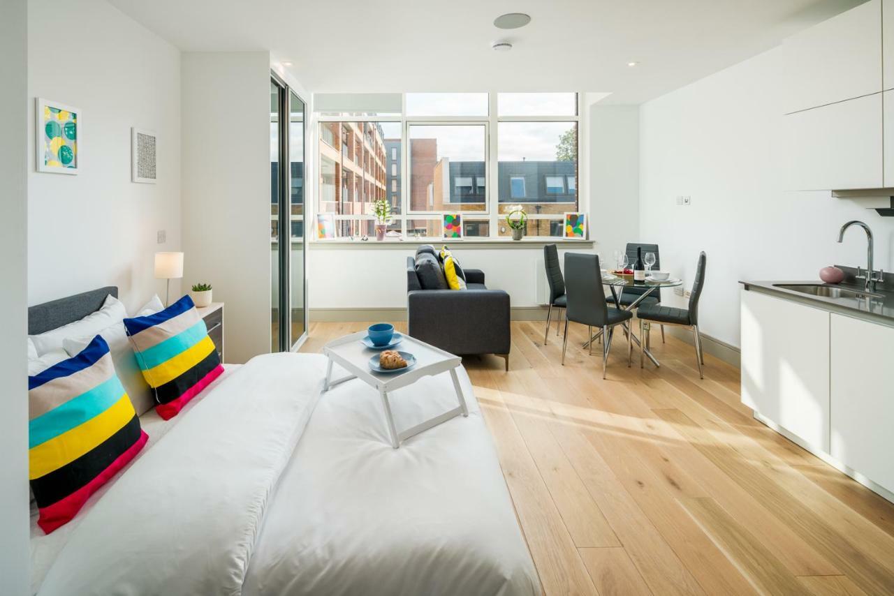 Modern London City Apartment - Victoria Line מראה חיצוני תמונה