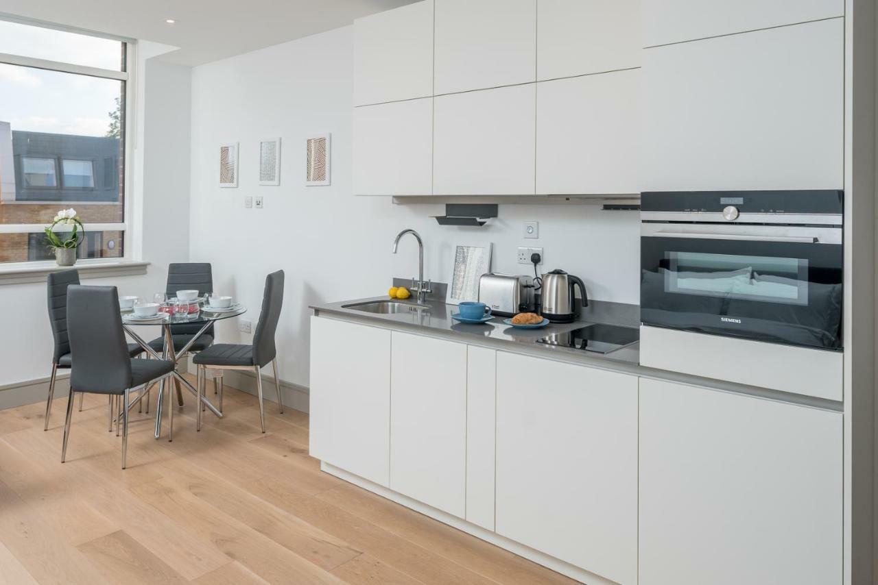Modern London City Apartment - Victoria Line מראה חיצוני תמונה